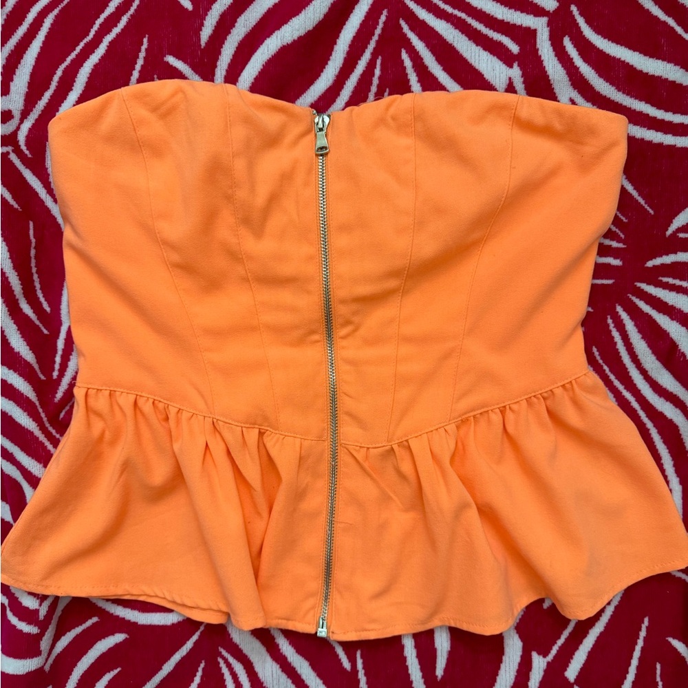 Tube top with front zipper